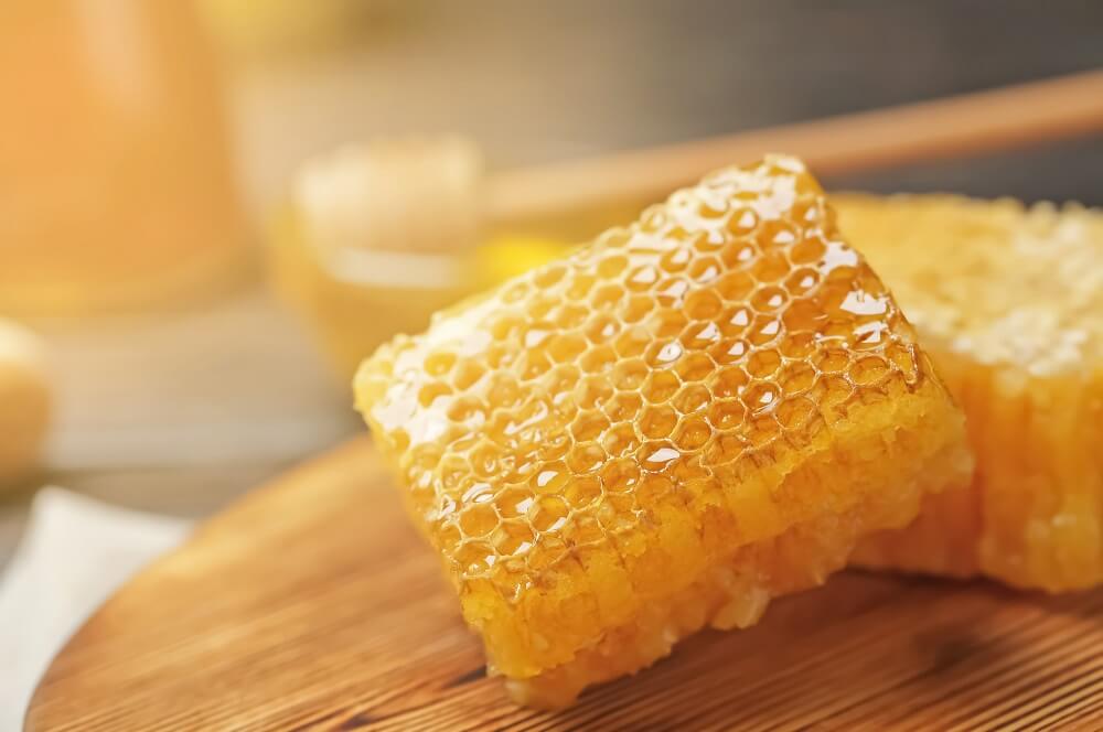 honeycomb on plate